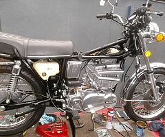 1976 SUZUKI GT380A GT 380 3 CYLINDER CLASSIC 2 STROKE - Image 5/10