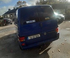 Volswagen transporter 2.4 diesel - Image 6/8