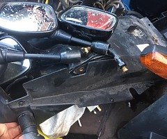 2000 Yamaha XJ6 - Image 10/10