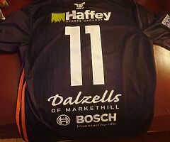Steven Murray's portadown top from last season