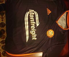 Steven Murray's portadown top from last season