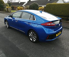 2017 Hyundai Ioniq Premium Se Hybrid Top Spec !! Heated seats,SatNav,PDC,Lane assist - Image 3/10