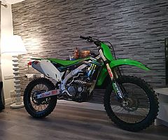 Kxf 450
2013
Bud racing seat
Black renthal bars