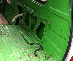 VwT25