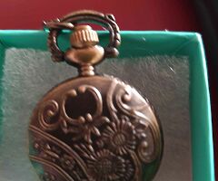 Karma necklace watch working 100%