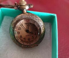 Karma necklace watch working 100% - Image 4/5