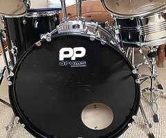 Drum kit