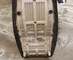 Yamaha xjr1300 seat