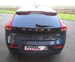 2017 Volvo V40 - Image 6/10