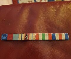 World war medal holder
