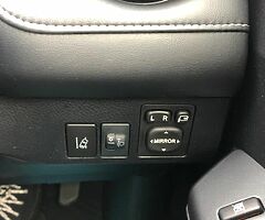 2017 Toyota RAV4 - Image 8/10
