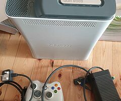 Xbox360 with 2 controllers headphones and games - Image 5/10