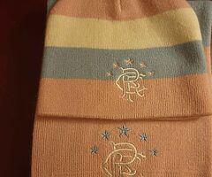 Girls rangers hat and scarf fit 6 _10 year old