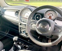 2011 MINI COOPER 1.6 PETROL - Image 6/8
