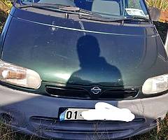 2 Nissan Serena/Vannete