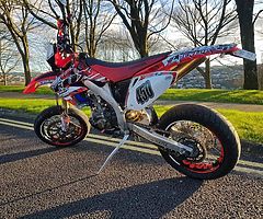 Road registered CRF 450