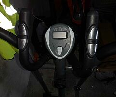 Gym equipment - Image 5/8