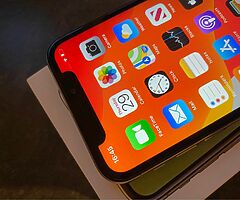 iPhone X. Unlocked - Image 4/5