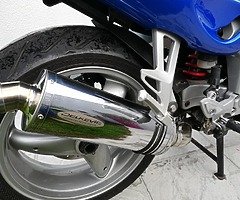 Triumph rs955i year 2004 swap!