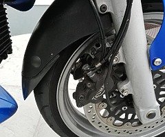 Triumph rs955i year 2004 swap!