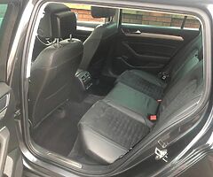 2017 Volkswagen Passat - Image 9/10