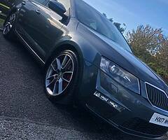 2017 skida octavia vrs £11,495 - Image 10/10