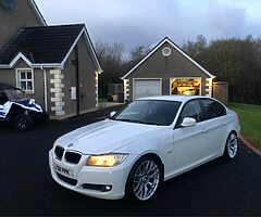 2011 BMW Series 3