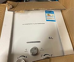 Portable gas water heater