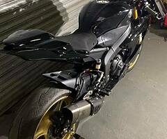 2017 Yamaha R6 race bike