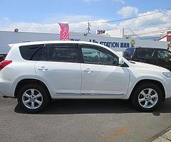 TOYOTA VANGUARD 2012 (13,800 US Dollar) - Image 5/10