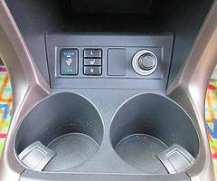 TOYOTA VANGUARD 2012 (13,800 US Dollar) - Image 10/10