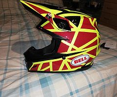 Bell Moto 9 carbon flex helmet - Image 10/10