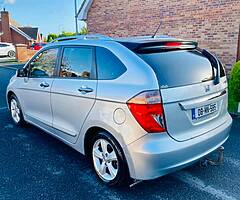 2008 Honda FRV 1.8 petrol 6 seater - car is on southern plates and comes with NCT! - Image 3/9