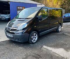 2007 Vivaro 2.5 Cdti Psv Auto Crewvan 5 Seats Take small Px - Image 4/9