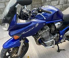 Suzuki bandit 600