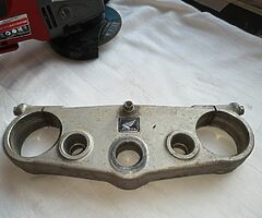 02\07 CR250 Top Clamp