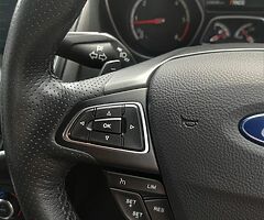 Ford Focus ST2 2.0 TDCi 185PS PowerShift 2016(162) - Image 5/10