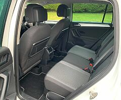 2017 Volkswagen Tiguan - Image 10/10