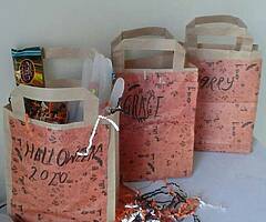 Hi guys, all orders for this week only have until Friday. Post and package is €7  Thanks - Image 3/7