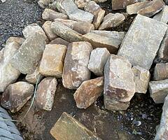 Sandstone corner stones and sills - Image 4/7