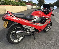 1990 Suzuki GSXF750 - Image 4/10