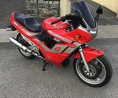 1990 Suzuki GSXF750 - Image 8/10