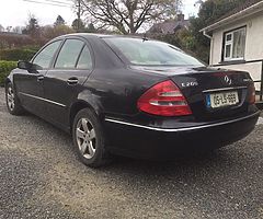 Mercedes E200