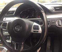 Vw multi function steering wheel with airbag