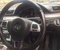 Vw multi function steering wheel with airbag