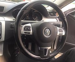 Vw multi function steering wheel with airbag