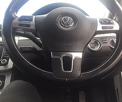 Vw multi function steering wheel with airbag - Image 5/7