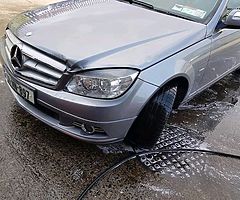 Mercedes c200 automatic disel nct 1.2020 tax 6 2019 - Image 2/5