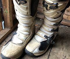 Mx boots size 10
Mx tyres with plenty a tread left