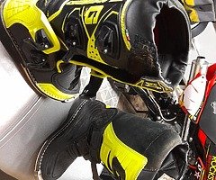 Boots - Image 4/6